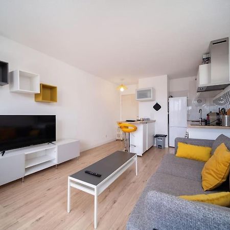 Appartement Tout Equipe Climatise Terrasse Hopital De La Timone Marseille Kültér fotó