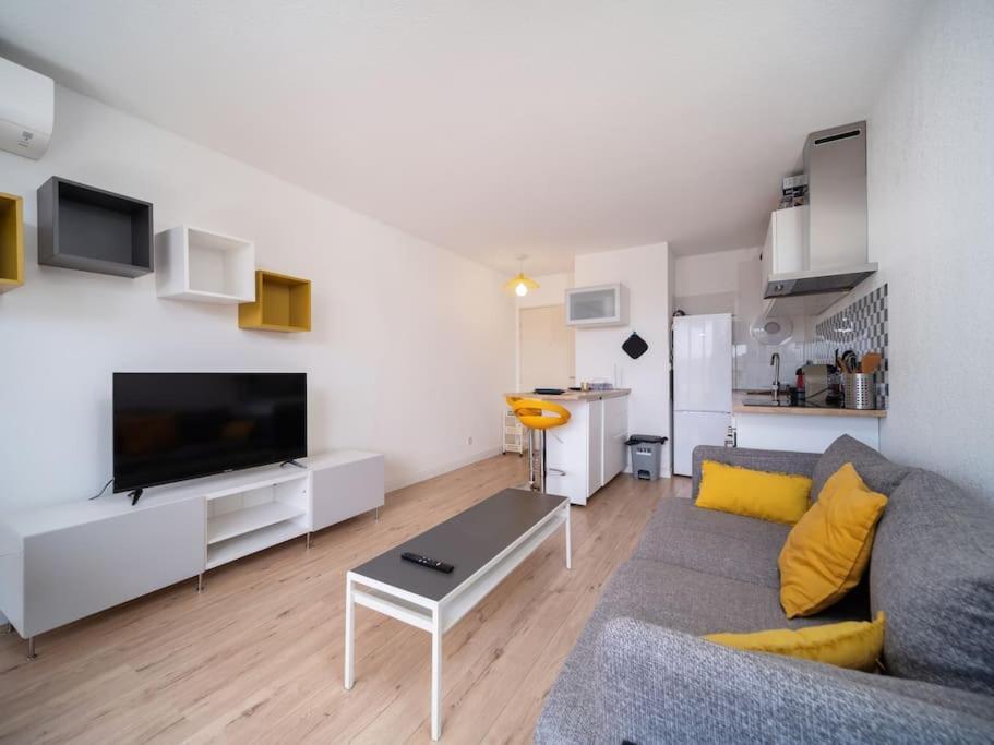 Appartement Tout Equipe Climatise Terrasse Hopital De La Timone Marseille Kültér fotó