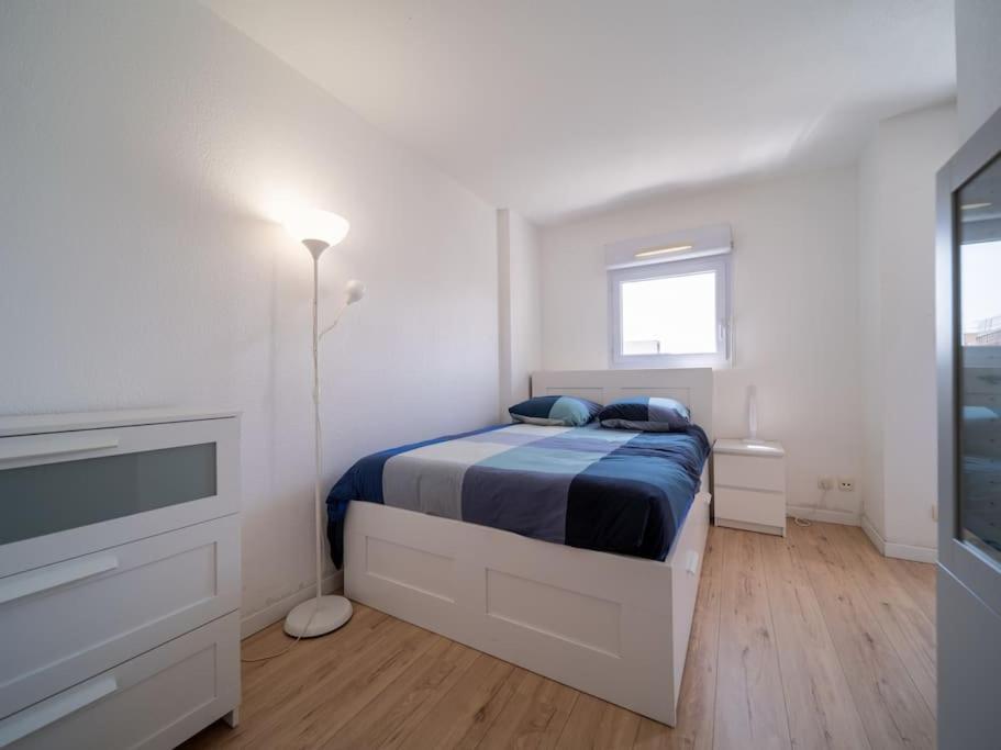 Appartement Tout Equipe Climatise Terrasse Hopital De La Timone Marseille Kültér fotó