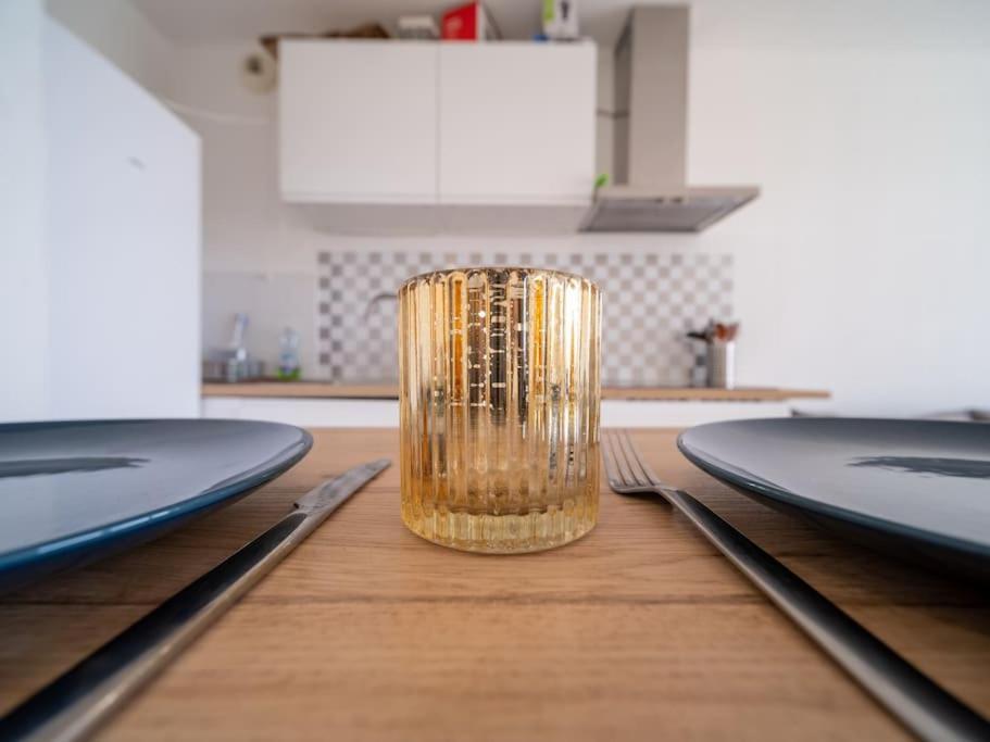 Appartement Tout Equipe Climatise Terrasse Hopital De La Timone Marseille Kültér fotó